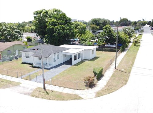 10490 Sw 173rd Ter, Miami, FL, 33157-4154 | Card Image