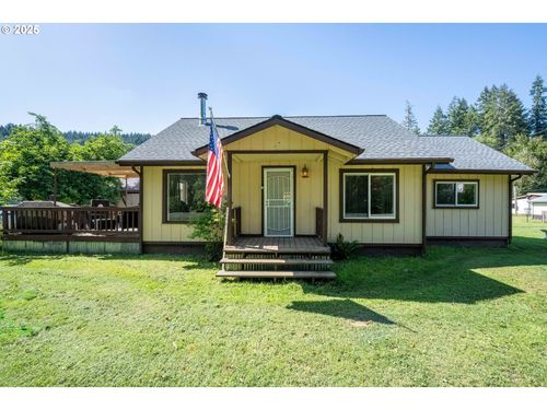 99996 Lone Pine Ln, Myrtle Point, OR, 97458-9641 | Card Image