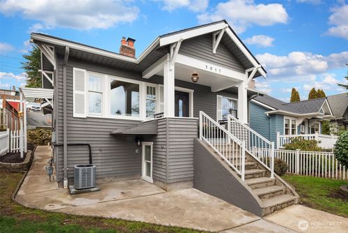 5017 35th Avenue Sw, Seattle, WA, 98126 | Card Image