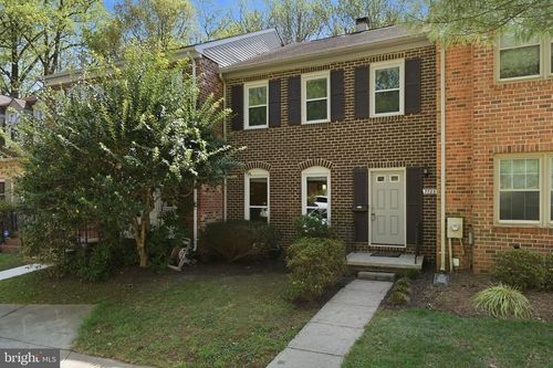 7723 Heatherton Ln, POTOMAC, MD, 20854-3213 | Card Image