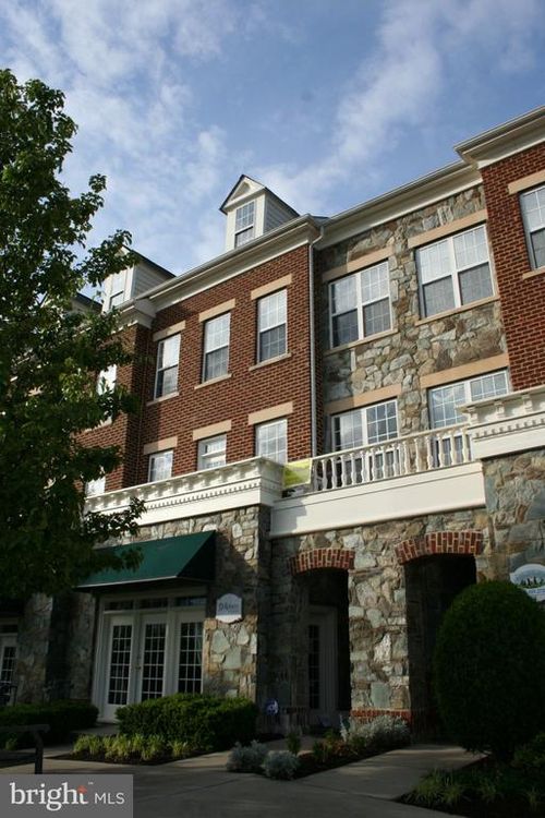 2003 Idlewild Blvd, FREDERICKSBURG, VA, 22401-2635 | Card Image