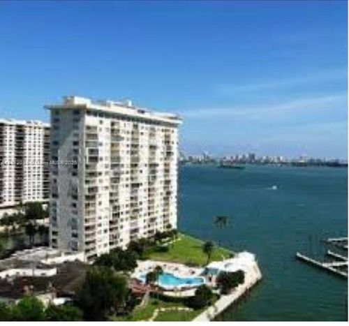 4d-11111 Biscayne Blvd, Miami, FL, 33181-3404 | Card Image