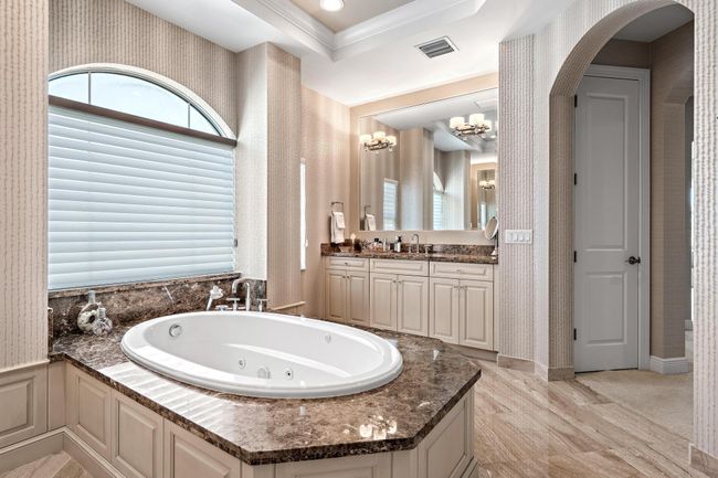 1727 W Hemingway Dr, House other with 5 bedrooms, 5 bathrooms and null parking in Juno Beach FL | Image 32