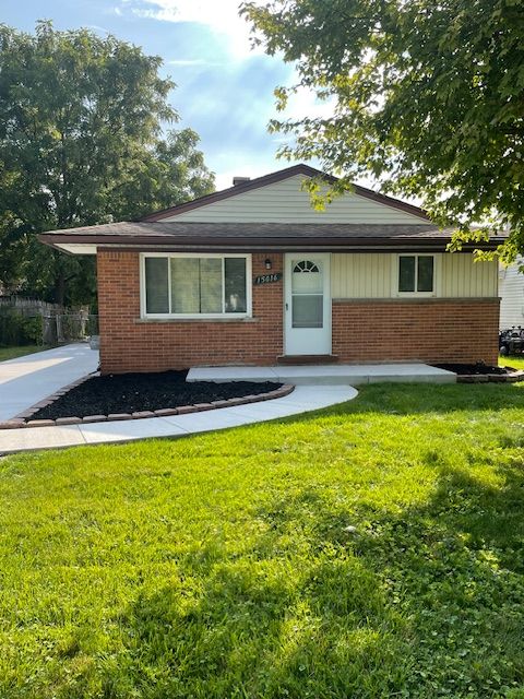 Santa Anita St, Livonia, MI 48154