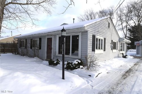 3812 Laurel Rd, Brunswick, OH, 44212-3670 | Card Image