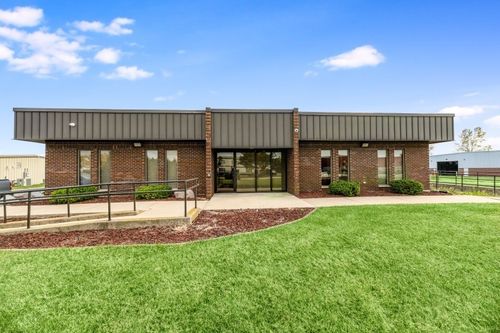 9325 Gulfstream Rd, Frankfort, IL, 60423-2517 | Card Image