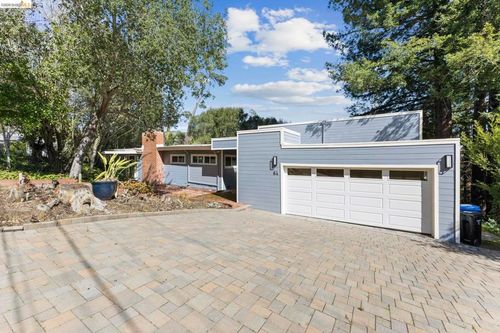 64 Valencia Rd, Orinda, CA, 94563-4136 | Card Image
