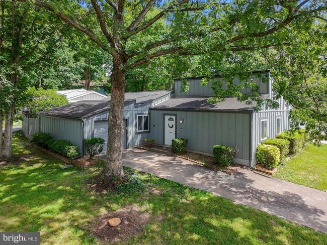 12201 Nutmeg Ln, House other with 3 bedrooms, 2 bathrooms and null parking in RESTON VA | Image 4