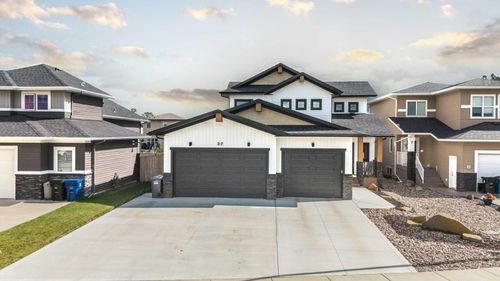 37 Arrowwood Close, Blackfalds, AB, T4M0H9 | Card Image