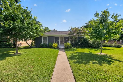 346 Classen Dr, Dallas, TX, 75218-1722 | Card Image