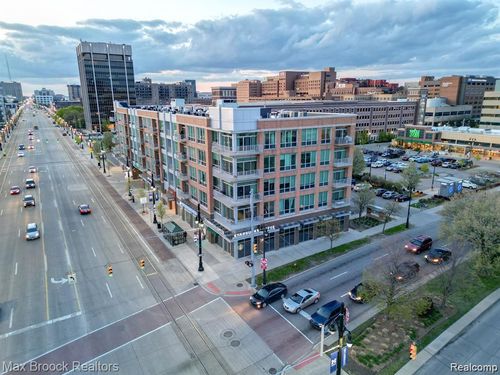 404-3670 Woodward Avenue, Detroit, MI, 48201 | Card Image