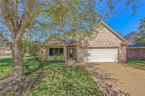 101 Hartford Dr, College Station, TX, 77845-3954 | Card Image