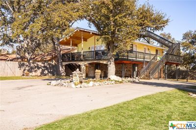 1087 Driftwind Drive, House other with 3 bedrooms, 2 bathrooms and null parking in Canyon Lake TX | Image 3