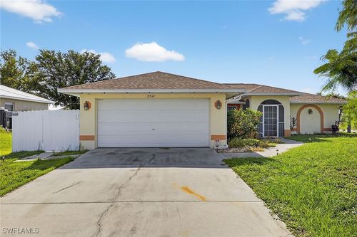 2521 1st Pl, Cape Coral, FL, 33909-8828 | Card Image