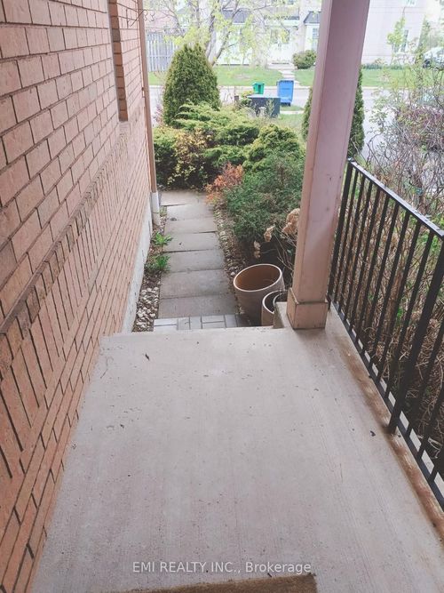 1051 Foxglove Pl, Mississauga, ON, L5V2N5 | Card Image