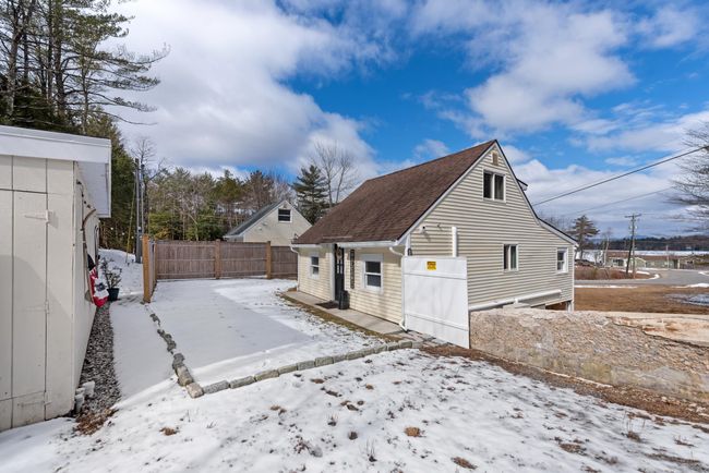 1140 &amp; 1142 North Main Street, Home with 0 bedrooms, 1 bathrooms and null parking in Bristol NH | Image 53