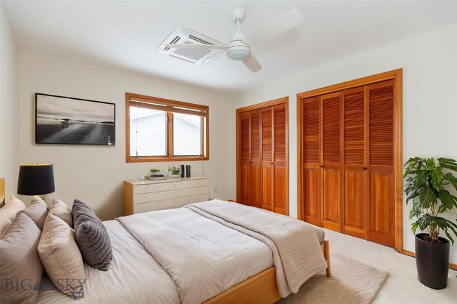 Bedroom is virtually staged | Image 12