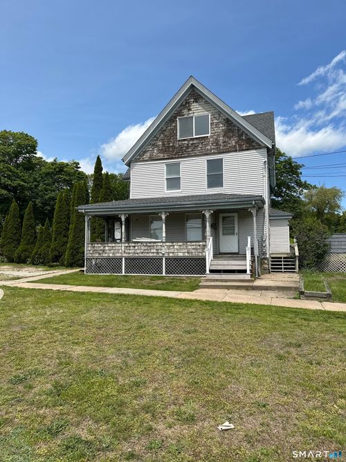 3-2 Clark St, Pawcatuck, CT, 06379-2423 | Card Image