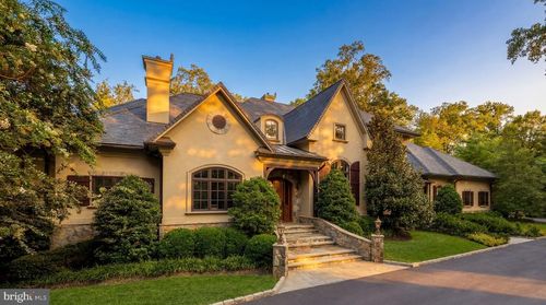 9250 Persimmon Tree Rd, POTOMAC, MD, 20854-4324 | Card Image