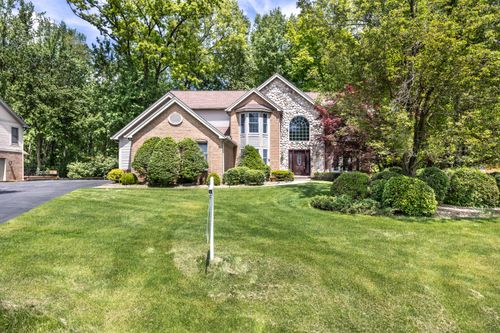 5521 Lohr Lake Dr, Ann Arbor, MI, 48108-8559 | Card Image