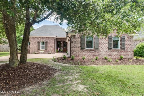 7046 Rollinggreen Dr, Pass Christian, MS, 39571-8149 | Card Image