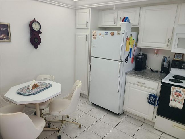 APT-6214 - 14130 Rosemary Ln, Condo with 2 bedrooms, 2 bathrooms and null parking in LARGO FL | Image 15