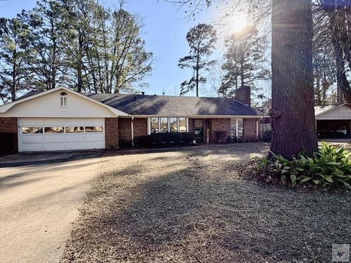 216 Edgewood Cir, Wake Village, TX, 75501-8608 | Card Image