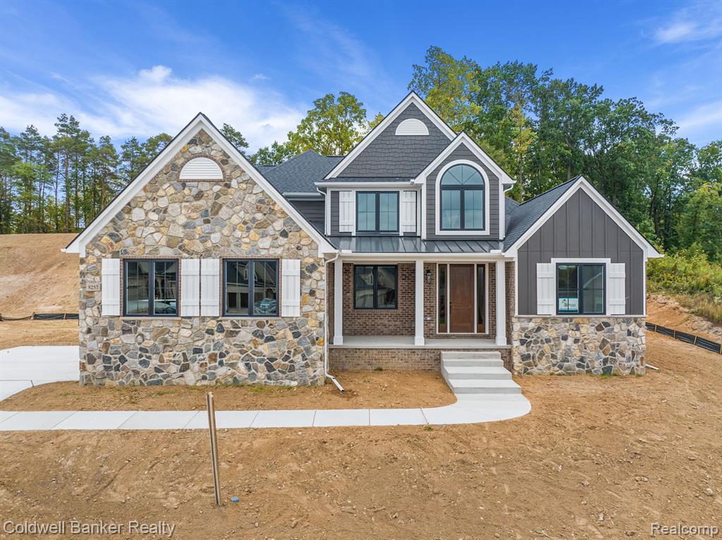 Stoney Creek Dr, South Lyon, MI 48178 #1