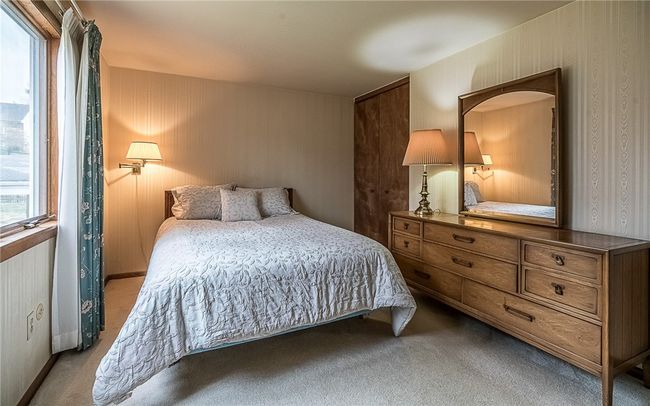 3229 Sundale Dr, House other with 3 bedrooms, 3 bathrooms and 2 parking in Glenshaw PA | Image 16