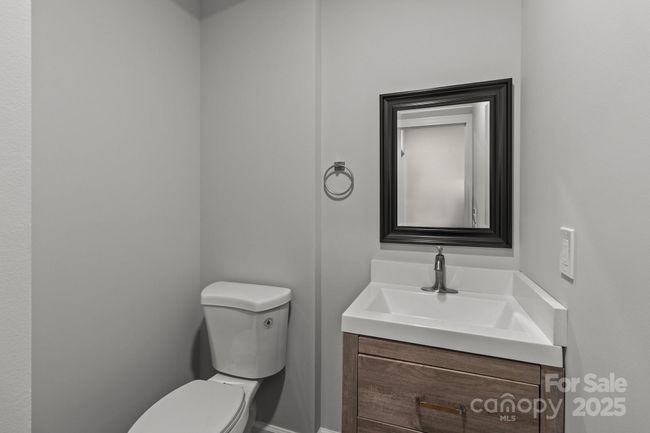 1/2 bath | Image 21