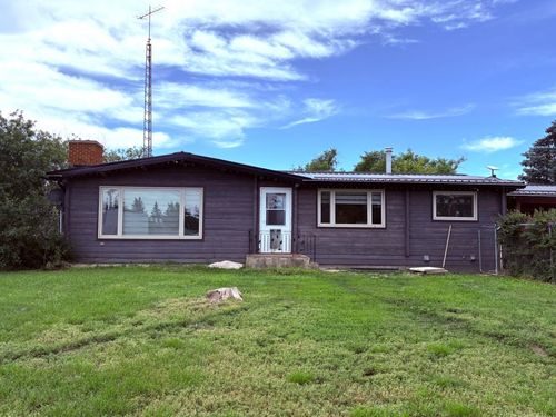 307 5 Avenue, Oyen, AB, T0J2J0 | Card Image