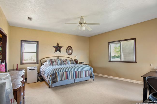 2148 County Road 220, Home with 3 bedrooms, 2 bathrooms and null parking in Floresville TX | Image 19
