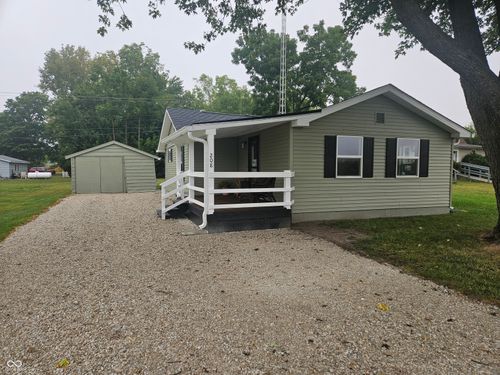 208 E Midway St, Colfax, IN, 46035-9109 | Card Image