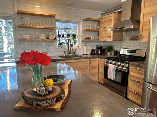 5411 White Pl, Boulder, CO, 80303-8114 | Card Image