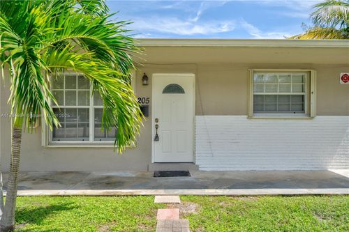 205-201 Sw 9th Ave, Hallandale Beach, FL, 33009-5204 | Card Image