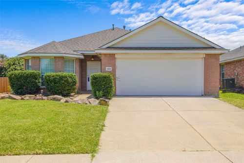 1422 Fairfield Dr, Forney, TX, 75126-6256 | Card Image