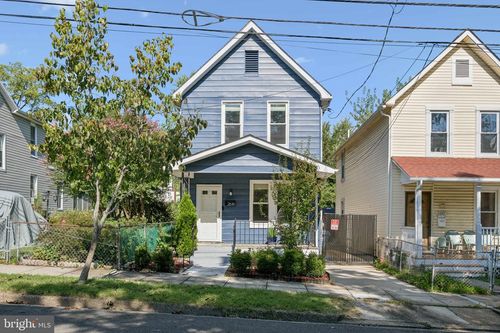 2849 Mills Ave Ne, WASHINGTON, DC, 20018-2556 | Card Image