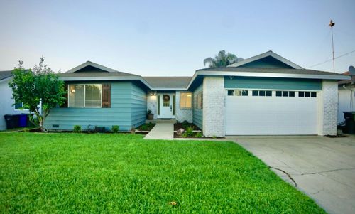 1901 Merritt St, Turlock, CA, 95380-4244 | Card Image
