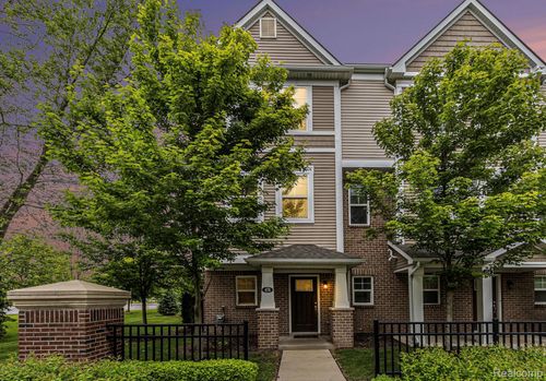 478 N Wixom Rd, Wixom, MI, 48393-2167 | Card Image