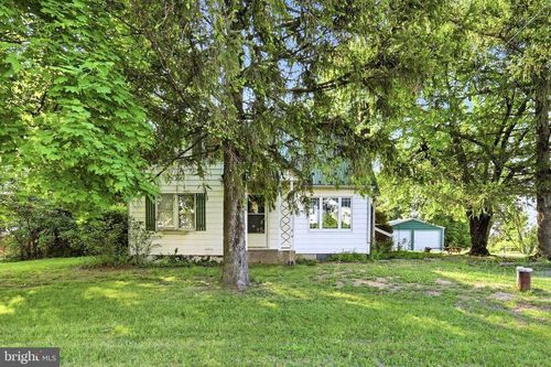 2230 Letterkenny Rd, CHAMBERSBURG, PA, 17201-8725 | Card Image