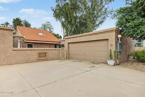 4138 E Larkspur Dr, Phoenix, AZ, 85032-7440 | Card Image