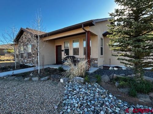 300 Se Sandstone Ct, Cedaredge, CO, 81413-8379 | Card Image