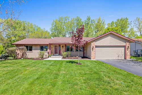 8370 W 107th St, Bloomington, MN, 55438-2221 | Card Image