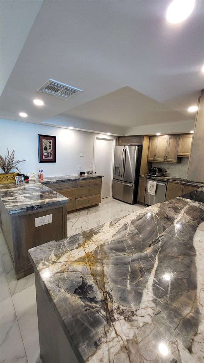 APT-1407 - 1360 S Ocean Blvd, Condo with 2 bedrooms, 2 bathrooms and null parking in Pompano Beach FL | Image 19