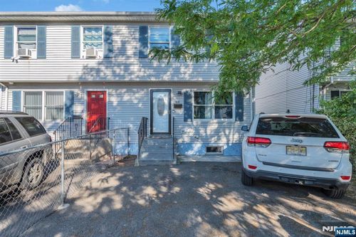 88 E 2nd St, Clifton, NJ, 07011-1609 | Card Image