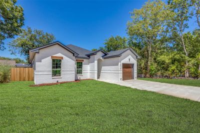 View of front of home featuring a front yard | Image 2