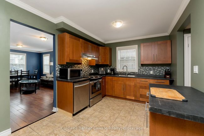128 - 130 Main St S, Home with 4 bedrooms, 2 bathrooms and 6 parking in Halton Hills ON | Image 23