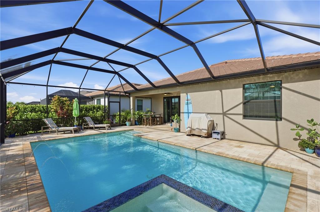 Residential in ESTERO 5