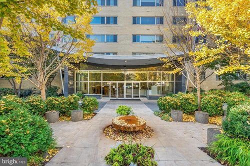 apt-211-4600 Connecticut Ave Nw, WASHINGTON, DC, 20008-5702 | Card Image