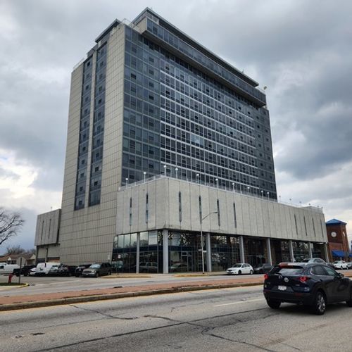 608-7234 North Ave, Elmwood Park, IL, 60707-4228 | Card Image